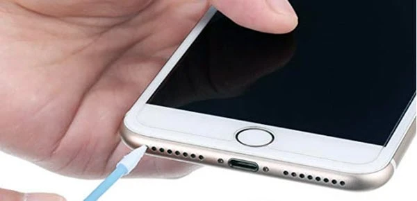 clean iphone microphone