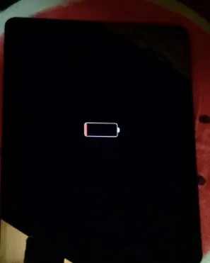 ipad shows battery with red line