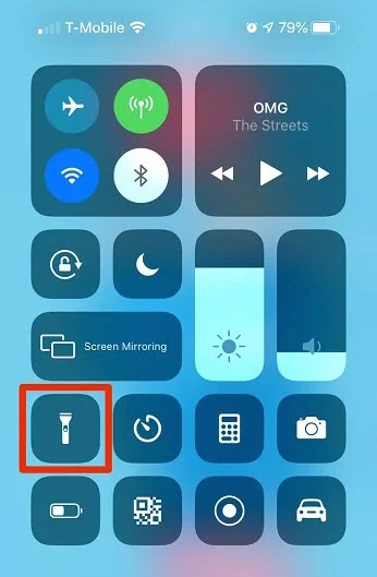 turn off flashlight from control center